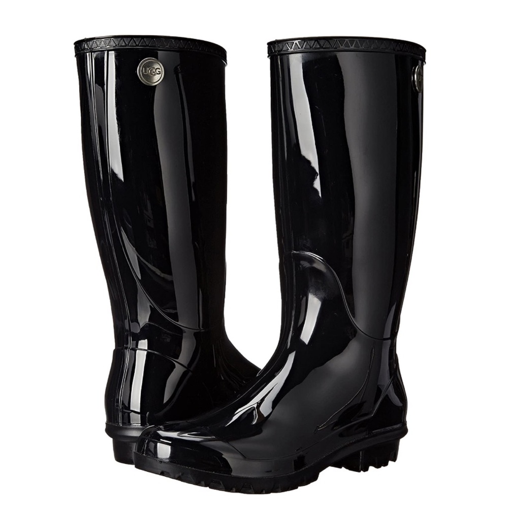 UGG Shaye Boot